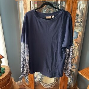 Belle by Kim Gravel Boho Waffle knit top with print tie sleeves Large